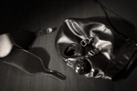 maschera-con-morso-blindfolded-mask-with-breathable-ball-gag-black