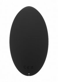 succhia-clitoride-seductive-black